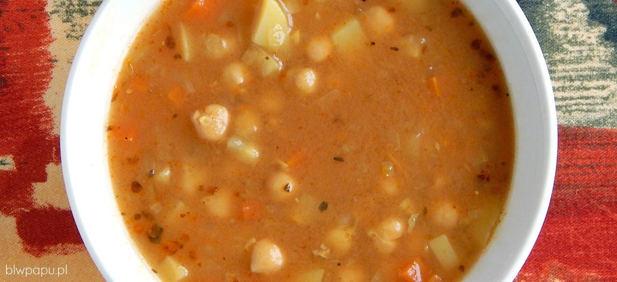 Wegetariańska zupa z cieciorki a'la gulaszowa